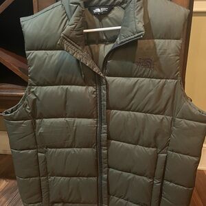 The North Face Men's Olive Puffer Vest